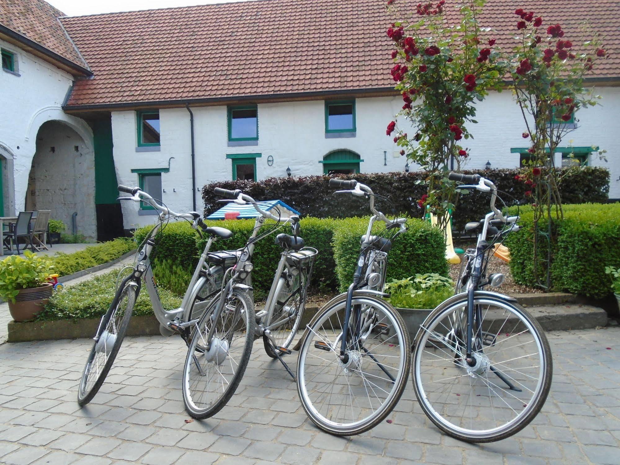 B&B De Oude Winning Riemst Exterior foto